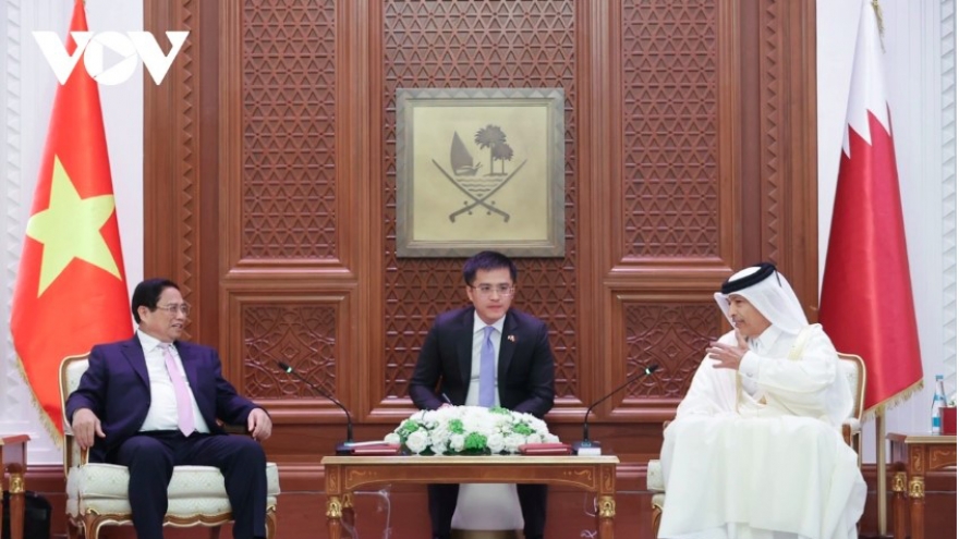 Government leader desires stronger Vietnam - Qatar parliamentary links